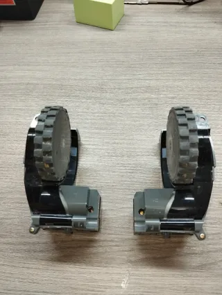Roomba E5  Repuestos Modulo motor con ruedas