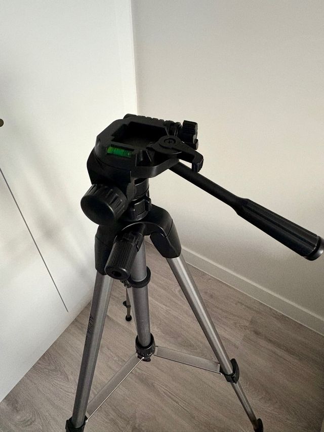 Trípode para cámara fotográfica