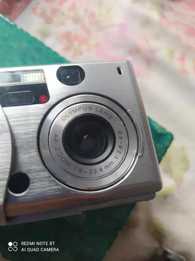 Cámara Digital Olympus CAMEDIA C-60 ZOOM