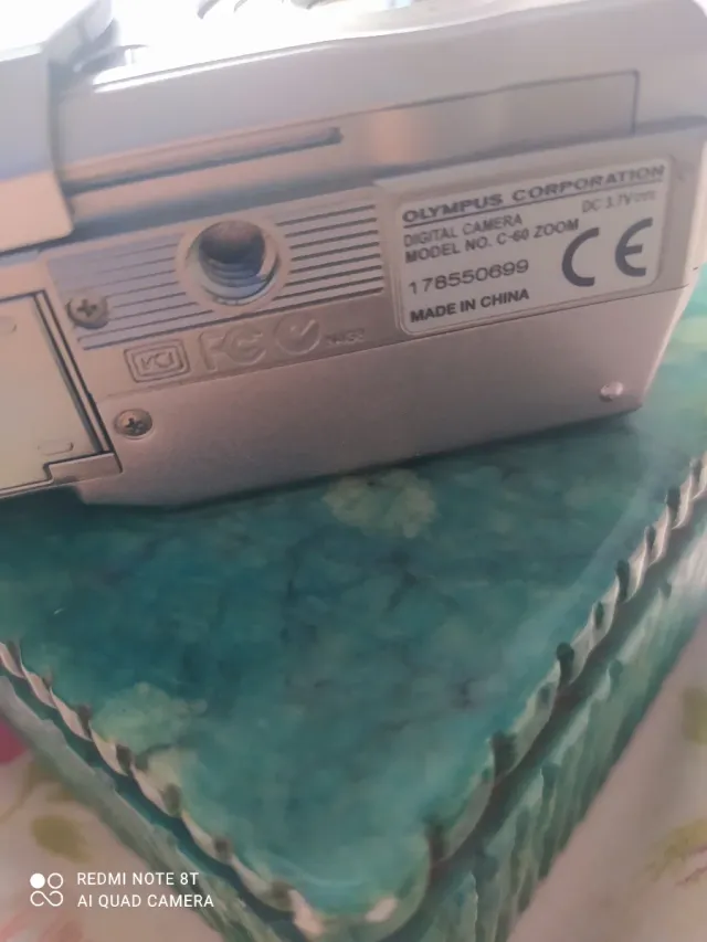 Cámara Digital Olympus CAMEDIA C-60 ZOOM