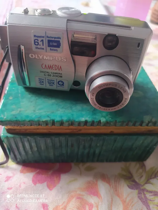 Cámara Digital Olympus CAMEDIA C-60 ZOOM
