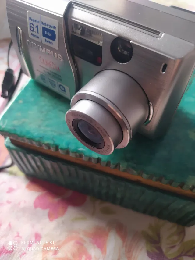 Cámara Digital Olympus CAMEDIA C-60 ZOOM