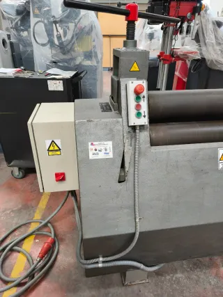 Cilindro curvador mecánico 2000x5-6mm