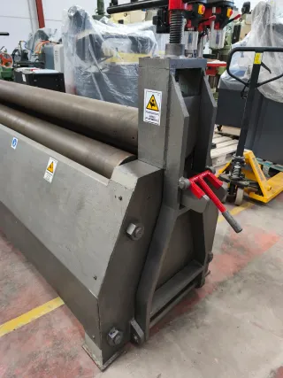 Cilindro curvador mecánico 2000x5-6mm