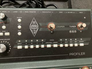 Kemper Profiler Stage + Pedal Expresión + Estuche