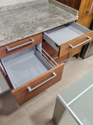 Mueble Cocina Desayunador Madera y Cristal