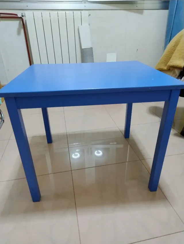 Mesa y Silla Infantil IKEA Azul y Roja