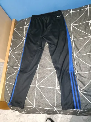 Pantalón de chándal Adidas negro y azul