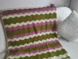 Manta tejida a mano de lana