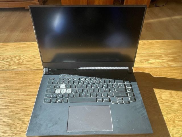 Portátil Gaming Asus ROG Strix g513IH