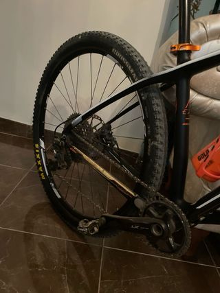 Bicicleta KTM 11v Monoplato Ovalado
