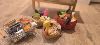 Alimentos miniatura para cocinita