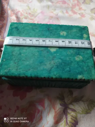 Antigua caja de joyas verde