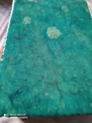 Antigua caja de joyas verde