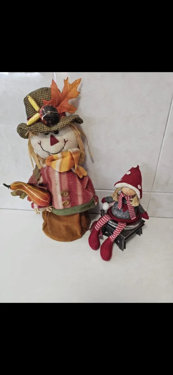 Decoración Otoñal Espantapájaros y Muñeca