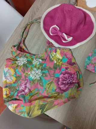 Conjunto Verano: Bikini y Sombrero