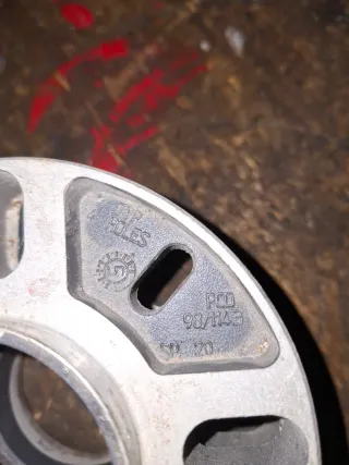 Separadores Momo/ 114.3