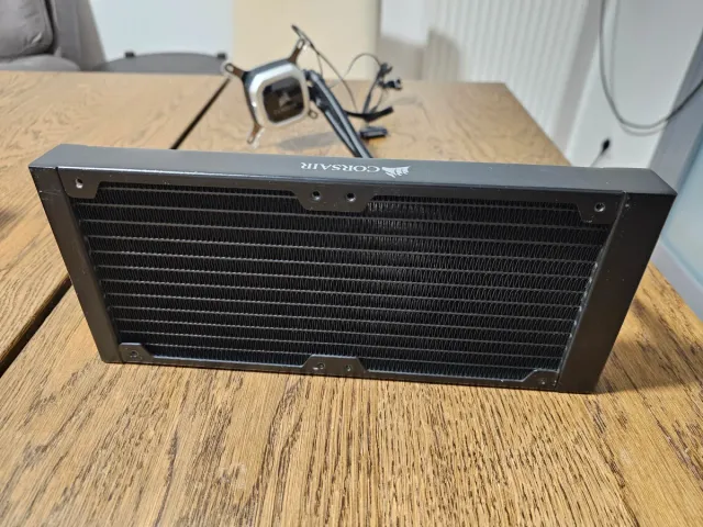 Corsair H100i PRO RGB Refrigeración Líquida