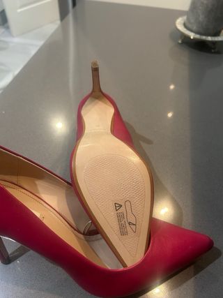Zapatos de tacón Zara Basic rojos talla 39
