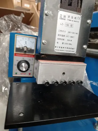 Timbratrice a caldo 360€ spedizione inclusa