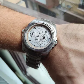 Reloj Casio AMW-103D-7AV Outgear