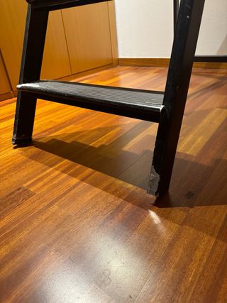 Escalera de 7 peldaños.