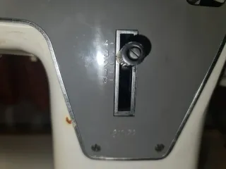 Máquina de coser Singer 810-Z2