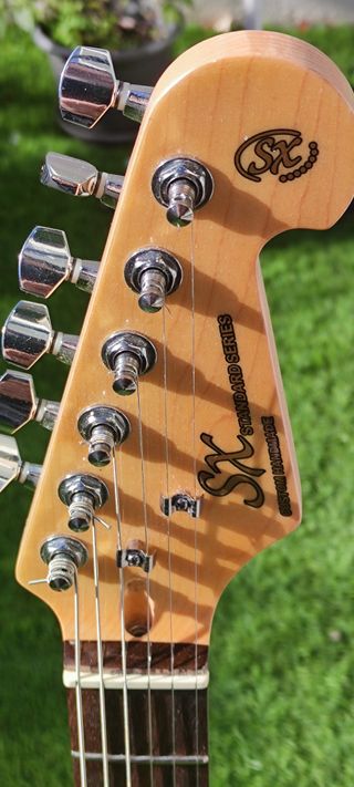 Guitarra Stratocaster Candy Apple Red.