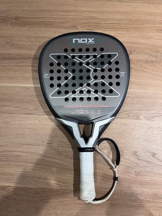 Pala de pádel Nox LA10 Future 2024