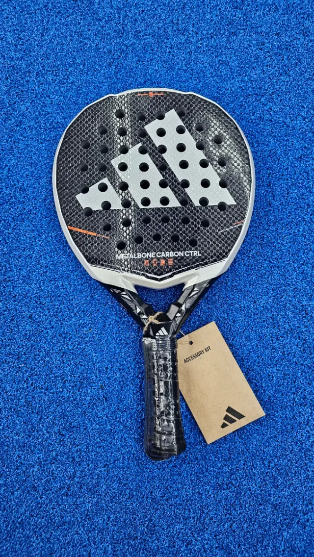 Adidas Metalbone Carbon Ctrl 2026