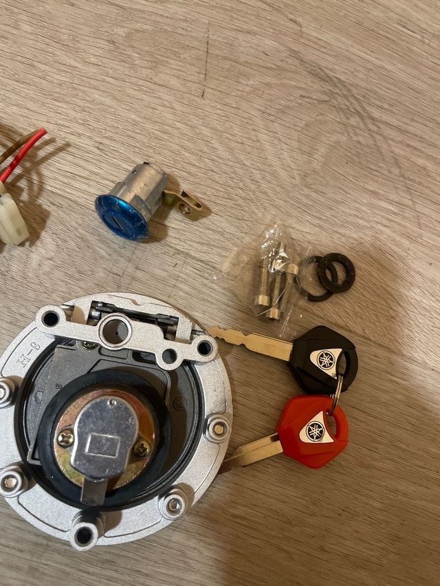 Juego encendido y tapa Yamaha