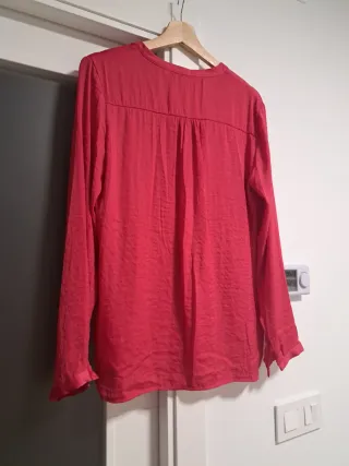 Blusa fucsia talla 42