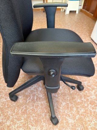Silla de escritorio negra