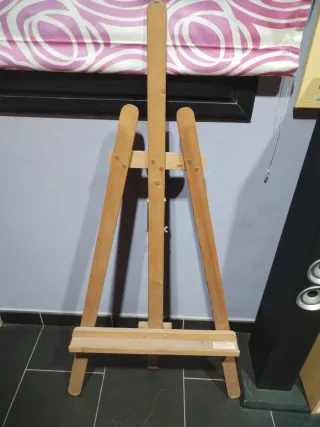 Caballete de madera grande