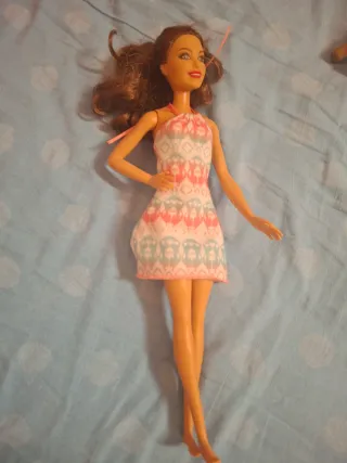 Barbie bambola vari modelli + jeep di barbie