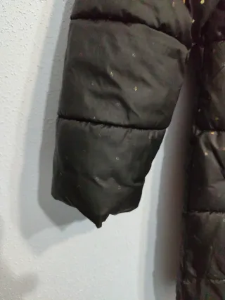 Abrigo plumífero Mango negro estrellas