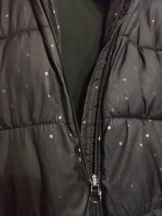 Abrigo plumífero Mango negro estrellas