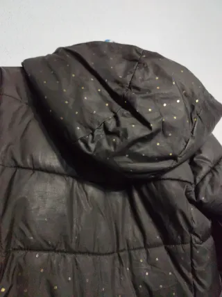 Abrigo plumífero Mango negro estrellas