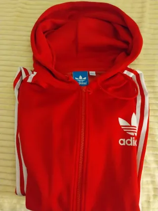 Sudadera Adidas Roja con Capucha y Cremallera