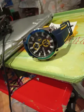 Reloj deportivo cronógrafo resistente
