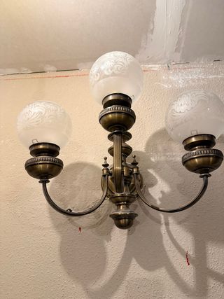 Aplique de pared 3 brazos metal dorado