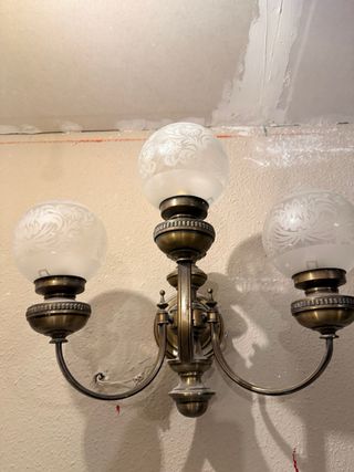 Aplique de pared 3 brazos metal dorado