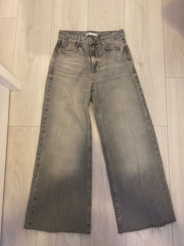 Vaqueros Zara grises anchos