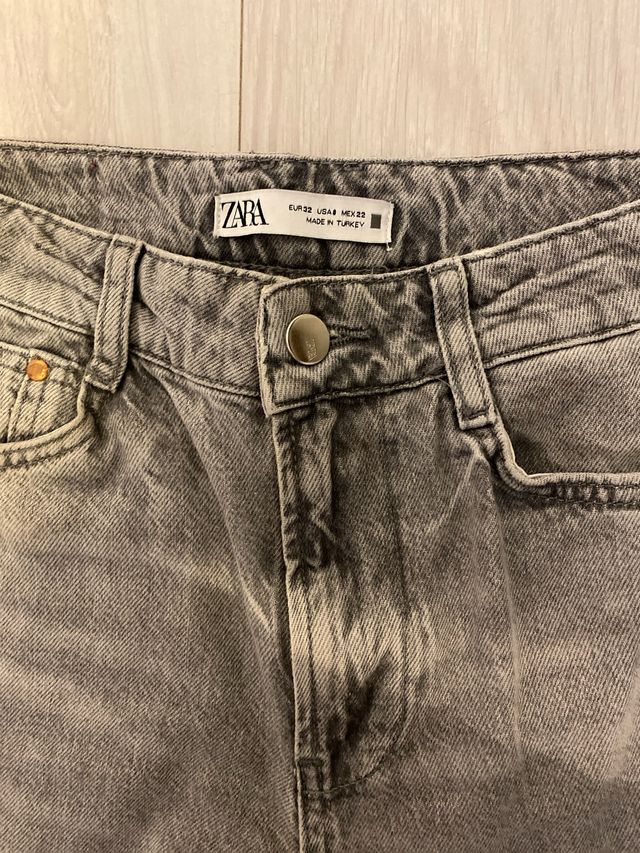 Vaqueros Zara grises anchos