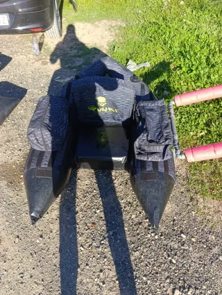 Pato de pesca Gunki Float Tube