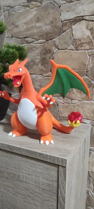 Figura Pokémon Charizard 3D 20cm