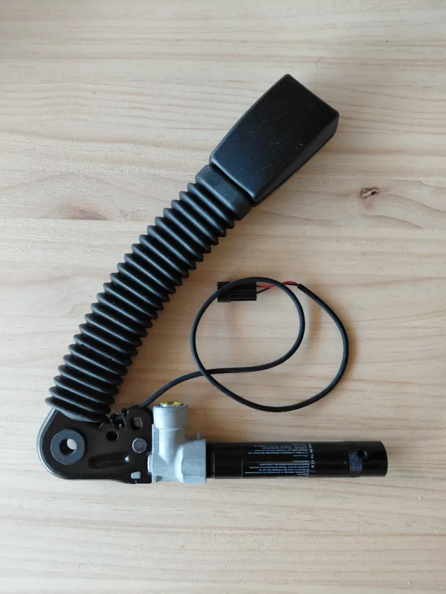 Anclaje Cinturón BMW E90