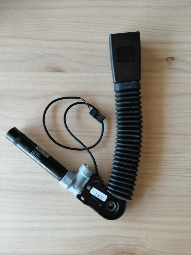 Anclaje Cinturón BMW E90