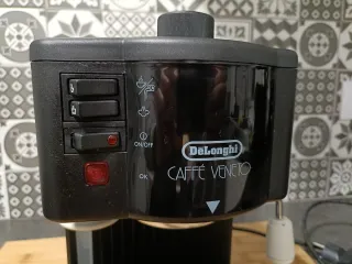 Cafetera Delonghi Veneto Negra