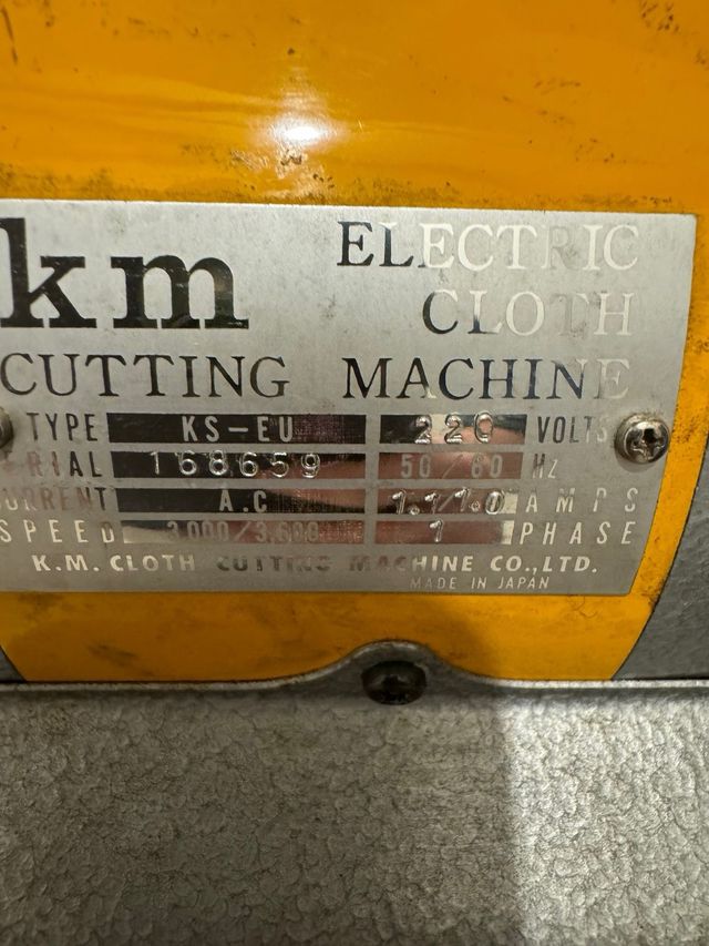 Cortadora de tela KM - Máquina de corte